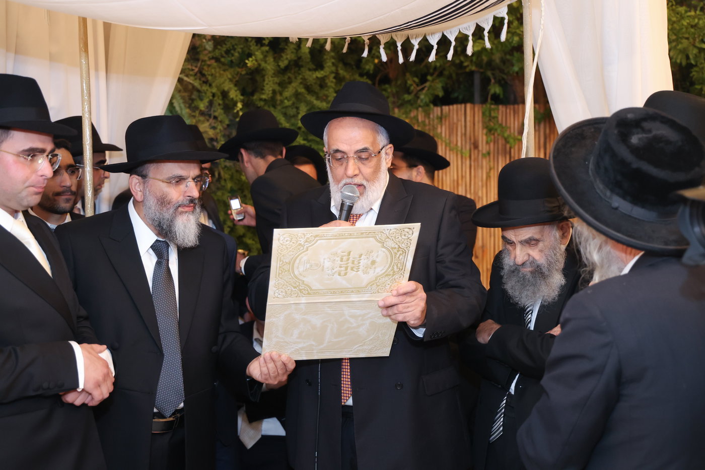 שמחת נישואי נכד הגר"מ צדקה