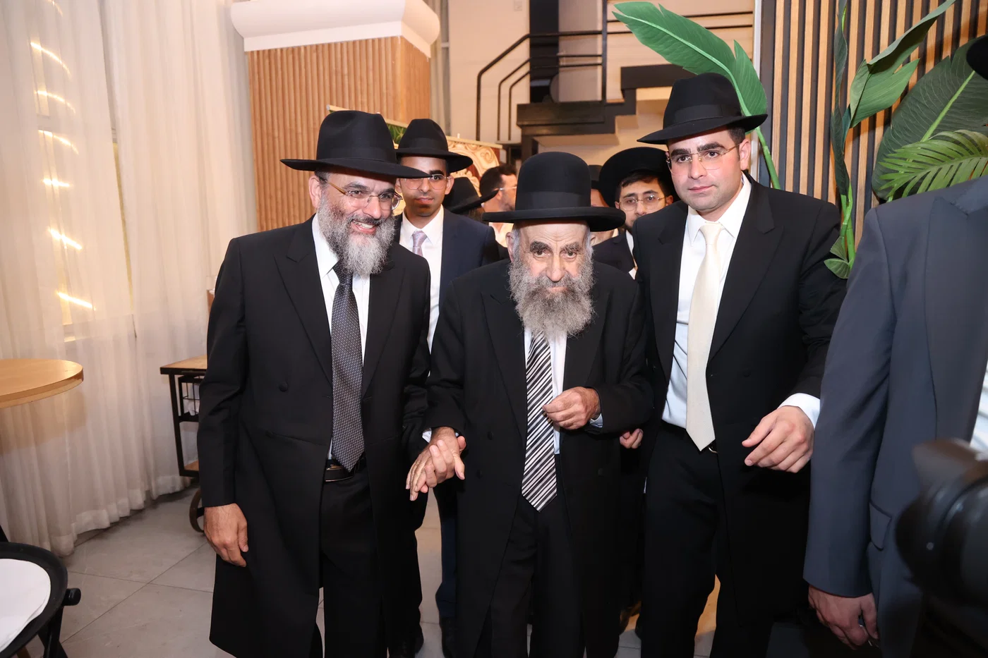 שמחת נישואי נכד הגר"מ צדקה