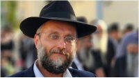טרגדיה נוראית בשכונה החרדית: המחנך האהוב התמוטט בפתאומיות בביתו