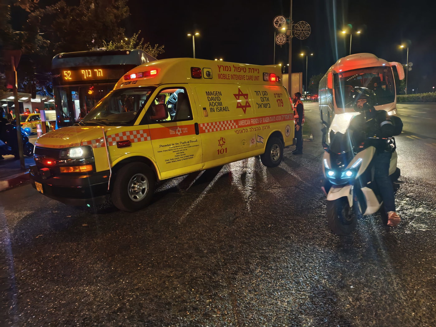 חרדית נלכדה מתחת לאוטובוס בירושלים וחולצה; מצבה קשה