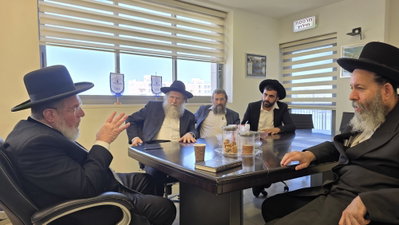 פגישה בין הרב הראשי לישראל לרבני 'משמרת השבת'