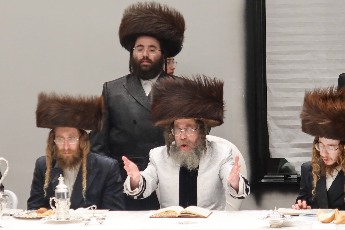 האדמו"ר מקרעטשניף סיגעט בביקור בארה"ב