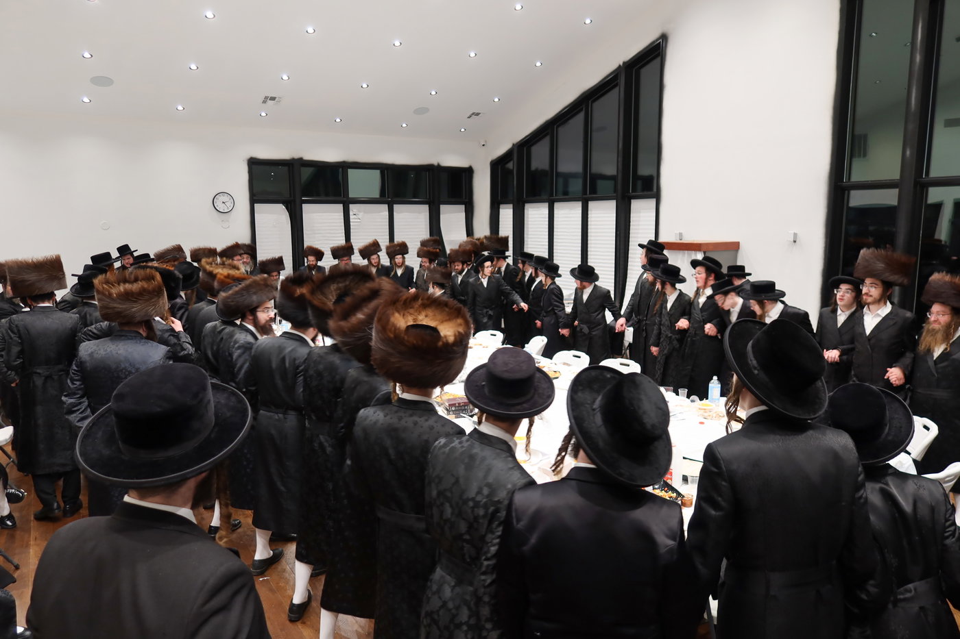 האדמו"ר מקרעטשניף סיגעט בביקור בארה"ב