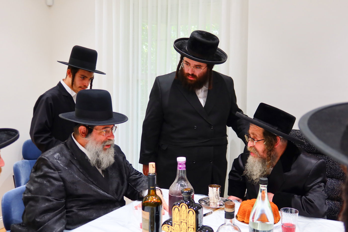 האדמו"ר מקרעטשניף סיגעט בביקור בארה"ב