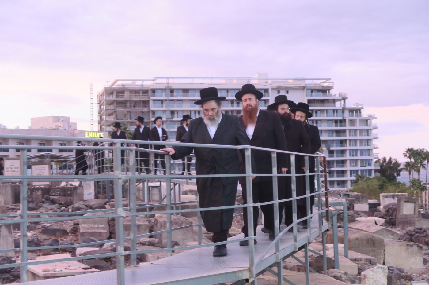 האדמו"ר מסטוטשין בעיה"ק טבריה