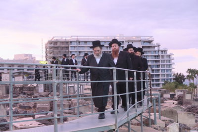 האדמו"ר מסטוטשין בעיה"ק טבריה