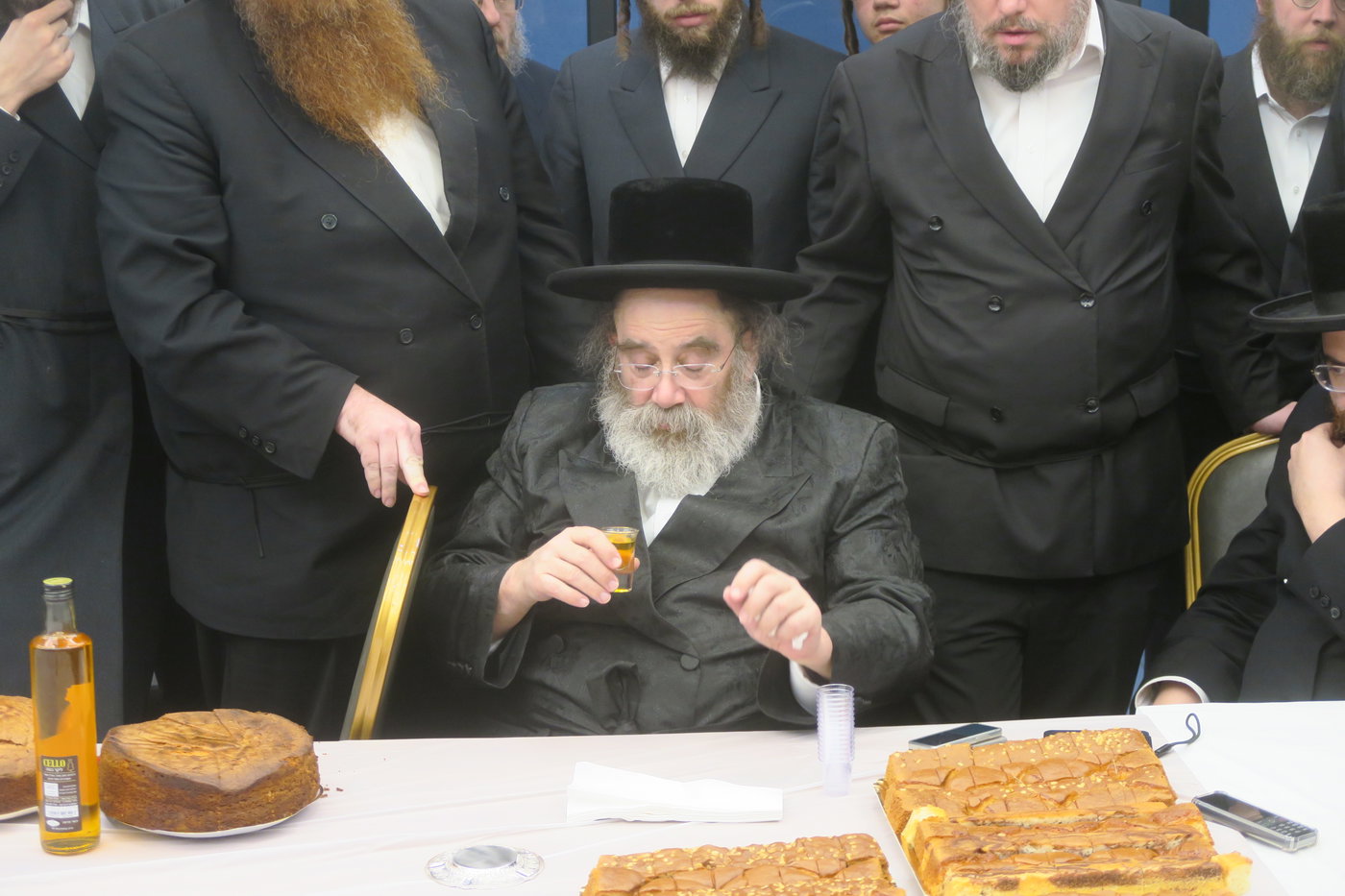 האדמו"ר מסטוטשין בעיה"ק טבריה