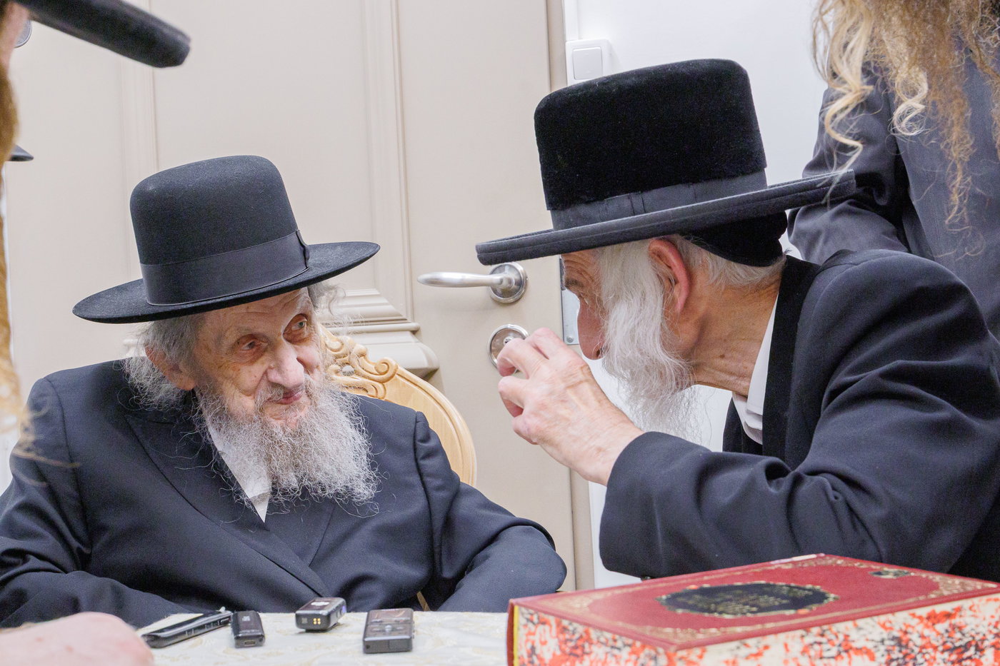 הגר"ד לנדו בביקור אצל האדמו"ר מסטריקוב