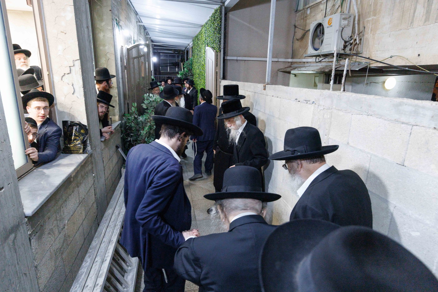 הגר"ד לנדו בביקור אצל האדמו"ר מסטריקוב