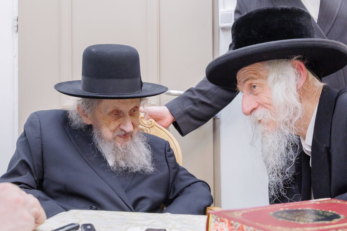 הגר"ד לנדו בביקור אצל האדמו"ר מסטריקוב