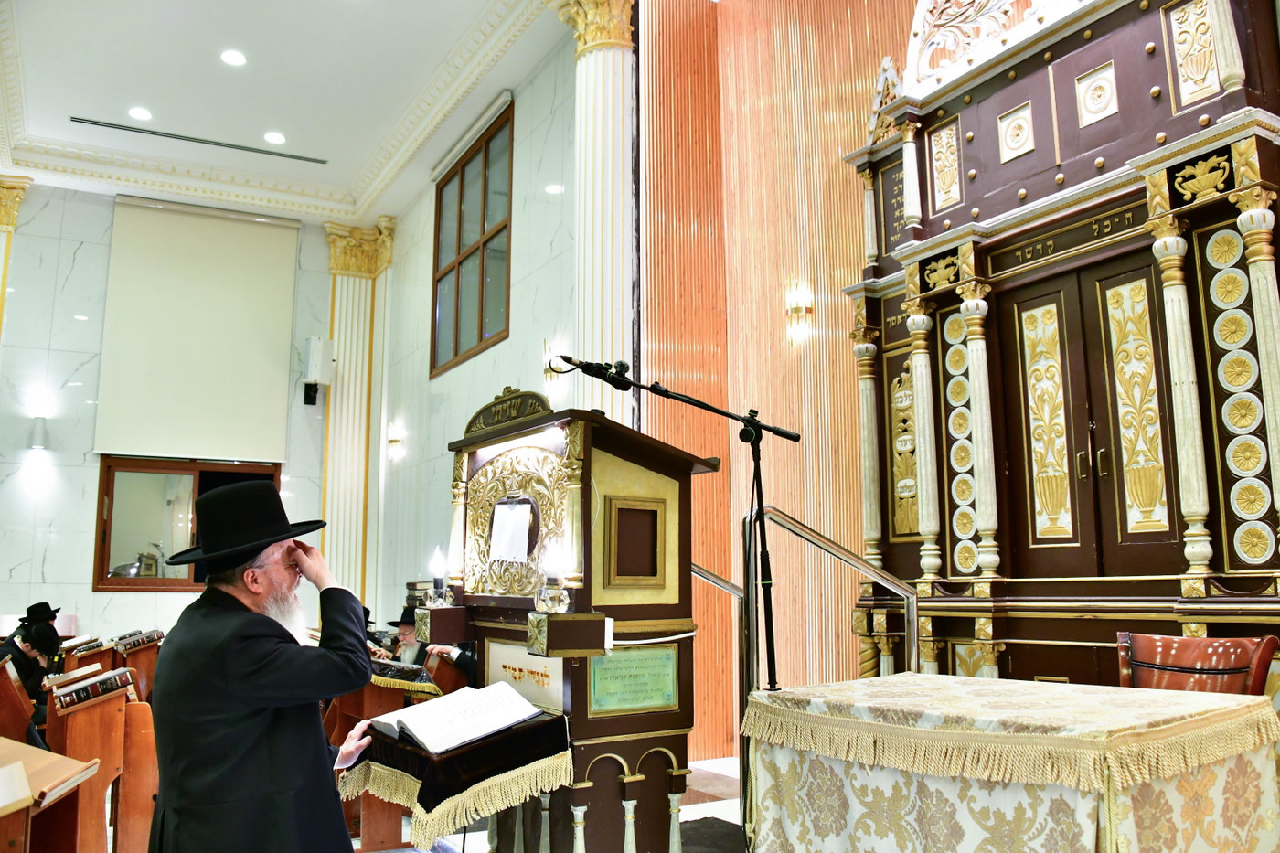 יא"צ של הגרב"מ אזרחי זצ"ל