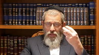 עולם שלם נגדנו: המסר המטלטל של המשפיע לפרשת לך לך