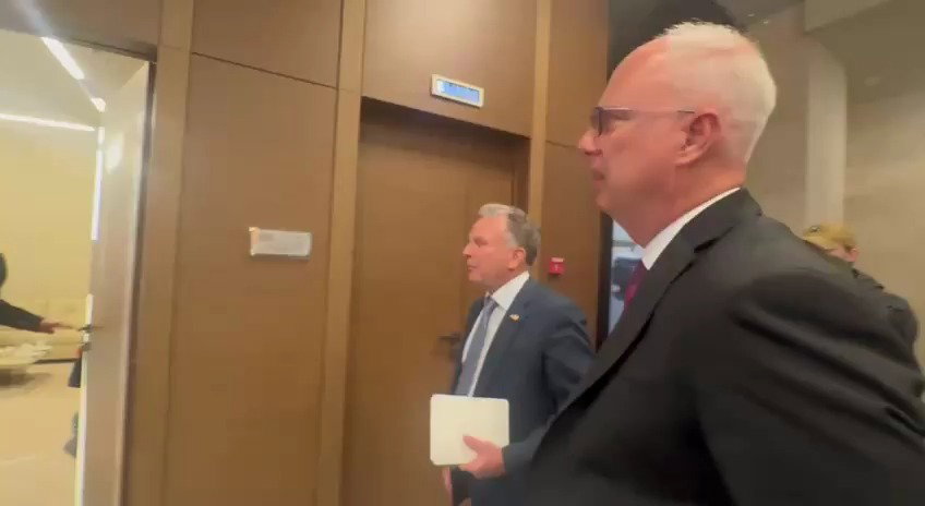 סטיב ויטקוף וקיריל דמיטרייב נפגשים השבוע עם האזרח האמריקני סטיבן האברד