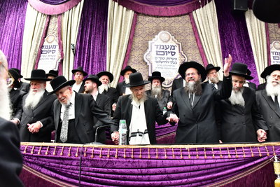 מעמד הסיומים בישיבת מיר