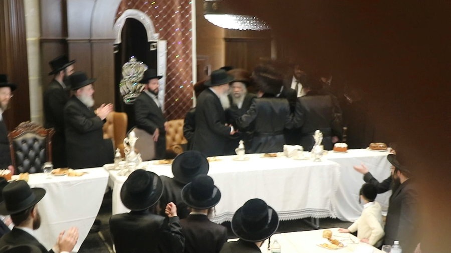 שמחת בר המצוה בחצרות סקולען לייקווד - ויזניץ מאנטריאל