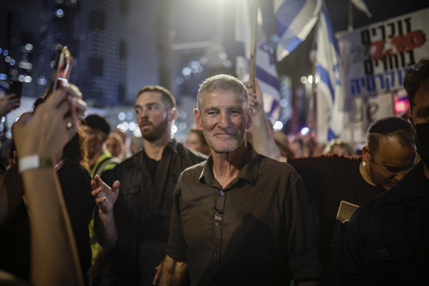 יאיר גולן בכיכר החטופים בעצרת