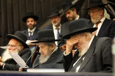 רבבות אלפים בעצרת הענק בבני ברק; "להרבות כבוד שמים" | צפו בשידור החי