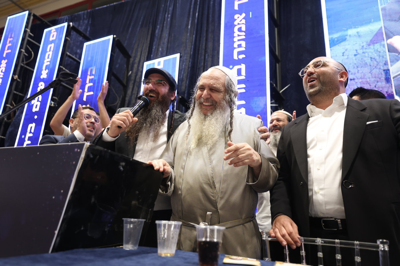 גלריית תמונות מהעצרת