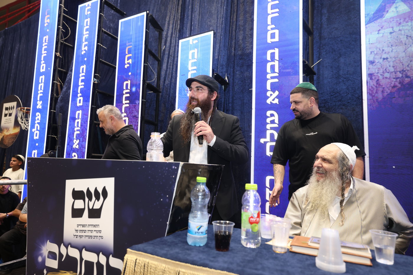 גלריית תמונות מהעצרת
