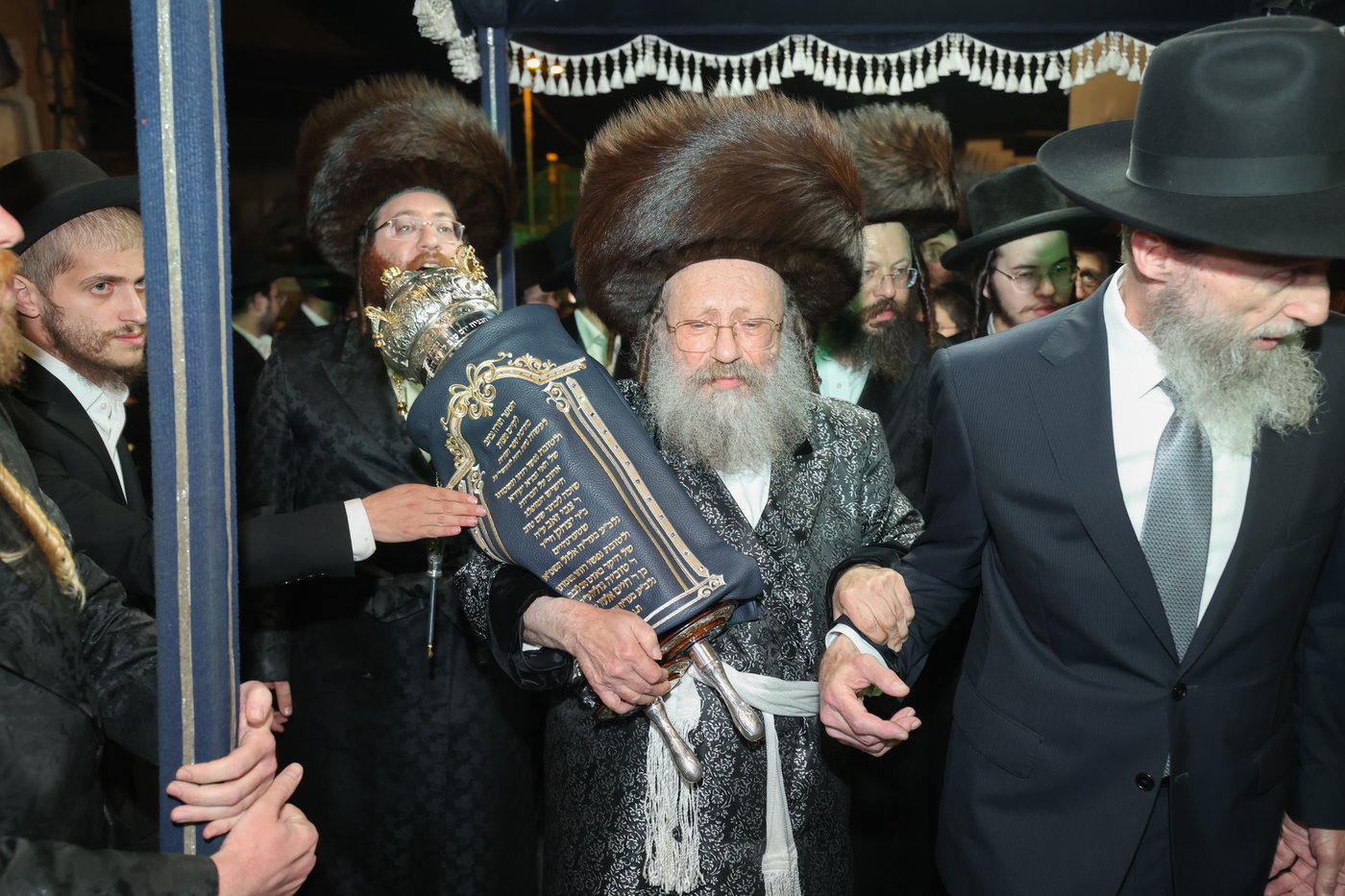הכנסת ס"ת בנדבורנה באניא
