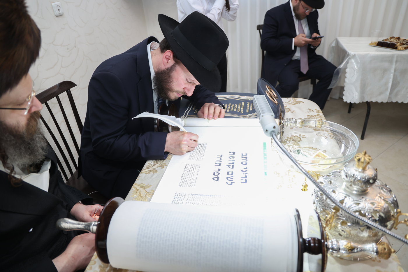 הכנסת ס"ת בנדבורנה באניא