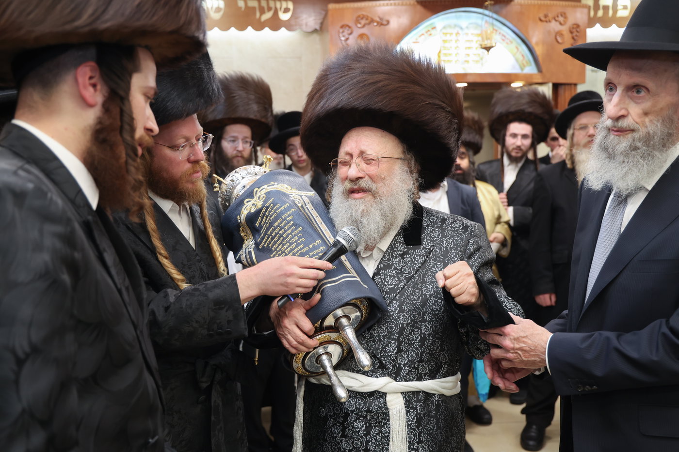 הכנסת ס"ת בנדבורנה באניא