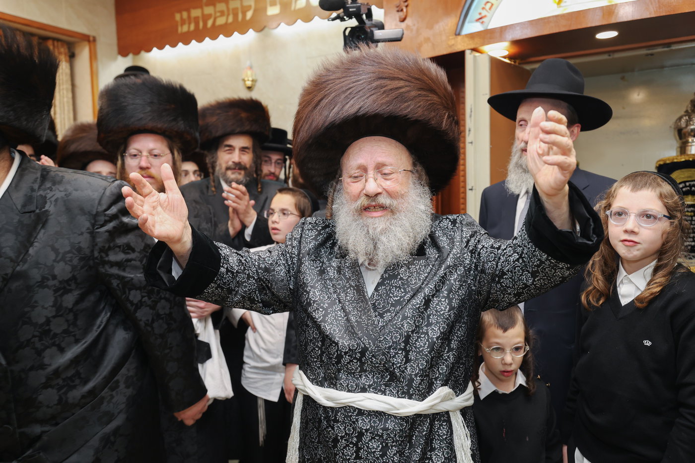 הכנסת ס"ת בנדבורנה באניא