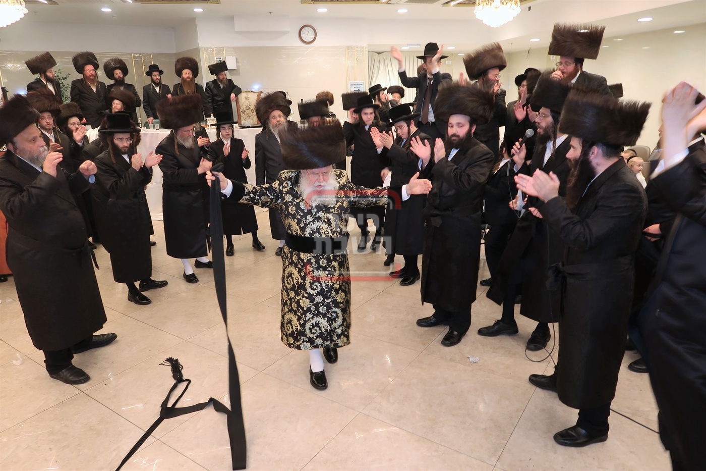 שמחת בית מישקולץ - לעלוב 