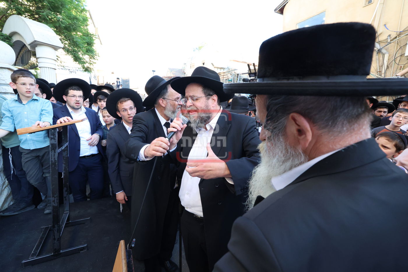 מסע הלווית הגר"א שמואלביץ