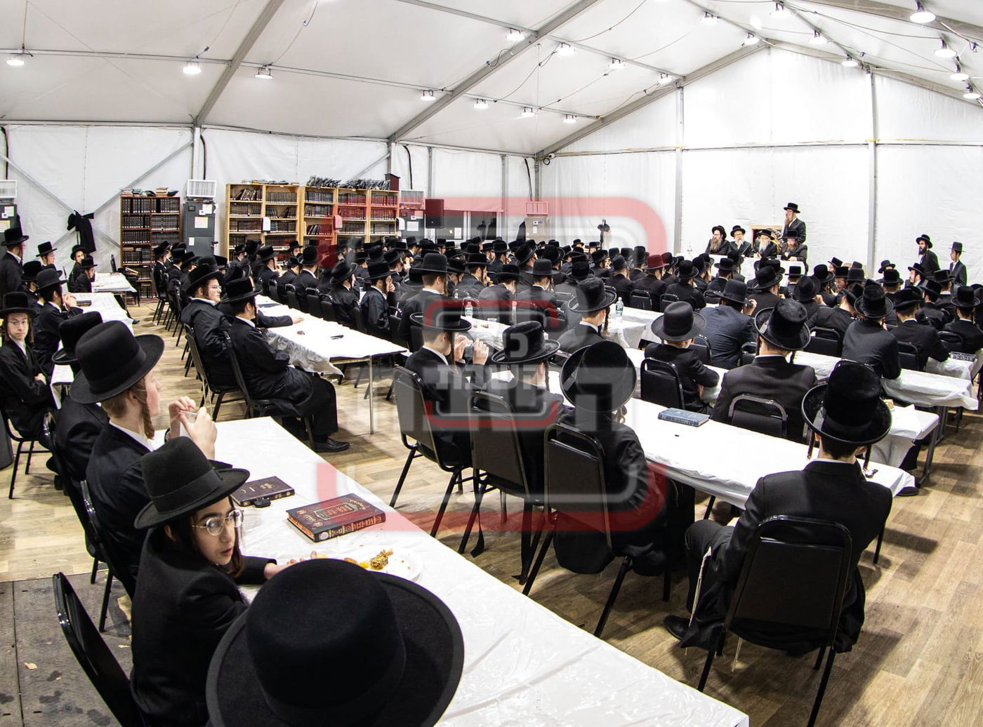 האדמו"ר מסערדאהעלי בקאנטרי