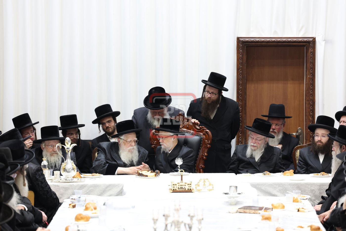 הילולא קדישא בסערט ויז'ניץ