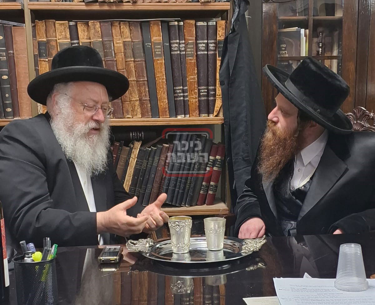 האדמו"ר ממיאלען בסיור ב'מתחם הסופרים'