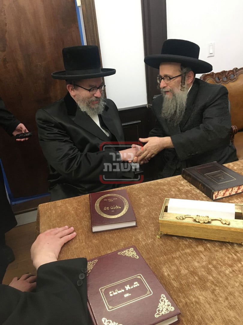 הרה"צ רבי יעקב יוסף טווערסקי מסקווירא, בבתי אדמור"י ארה"ב 