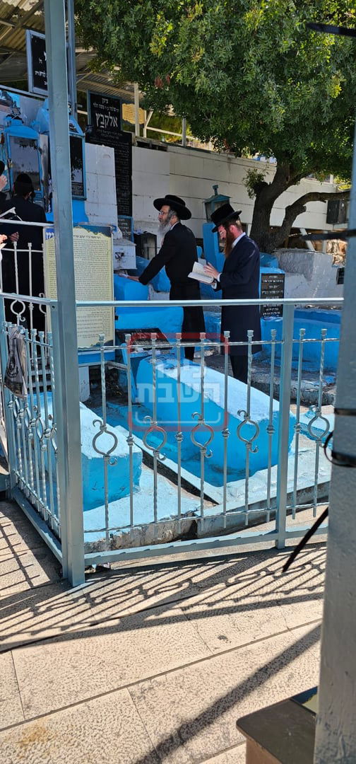 הגה"צ רבי אלימלך בידרמן בציון האר"י בצפת