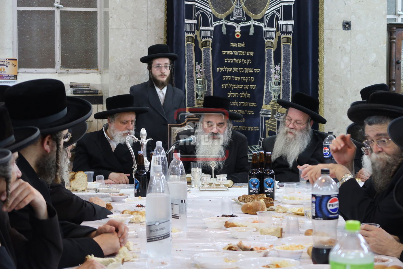 טיש הילולא בלעלוב ירושלים