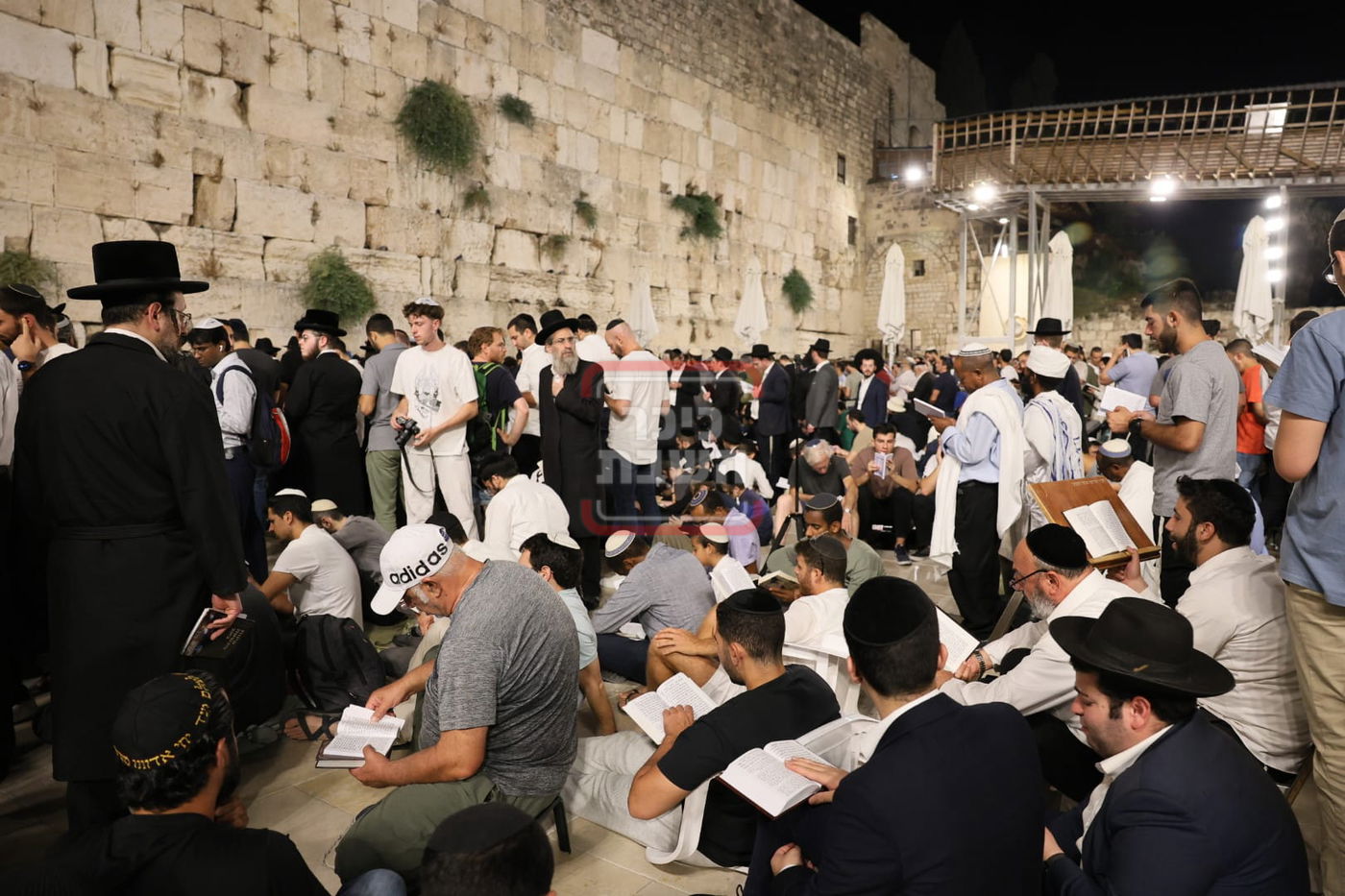 תשעה באב בכותל המערבי בשנים עברו 