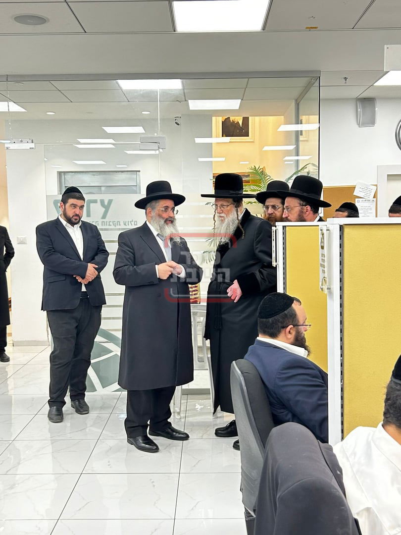 האדמו"ר ממודז'יץ בביקור בנתיבות 