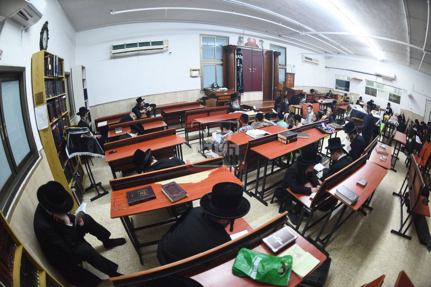 תשעה באב בחצה"ק קודינוב 