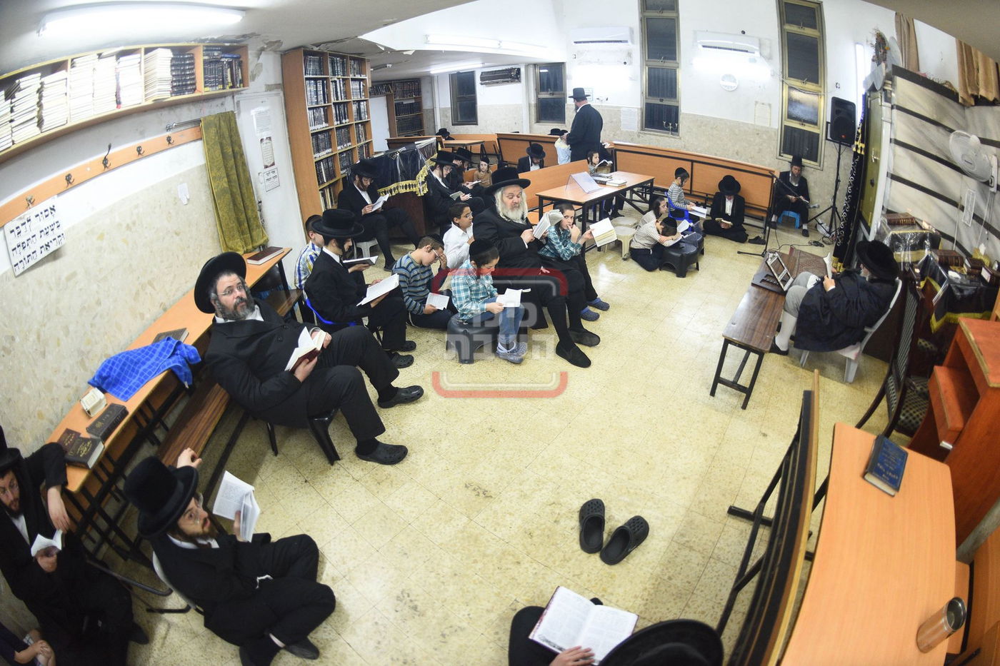 תשעה באב בחצה"ק טעמשוואר 