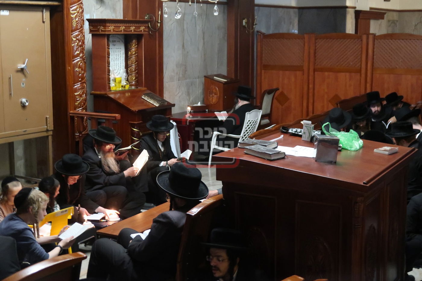 תשעה באב בחצרות הקודש בירושלים