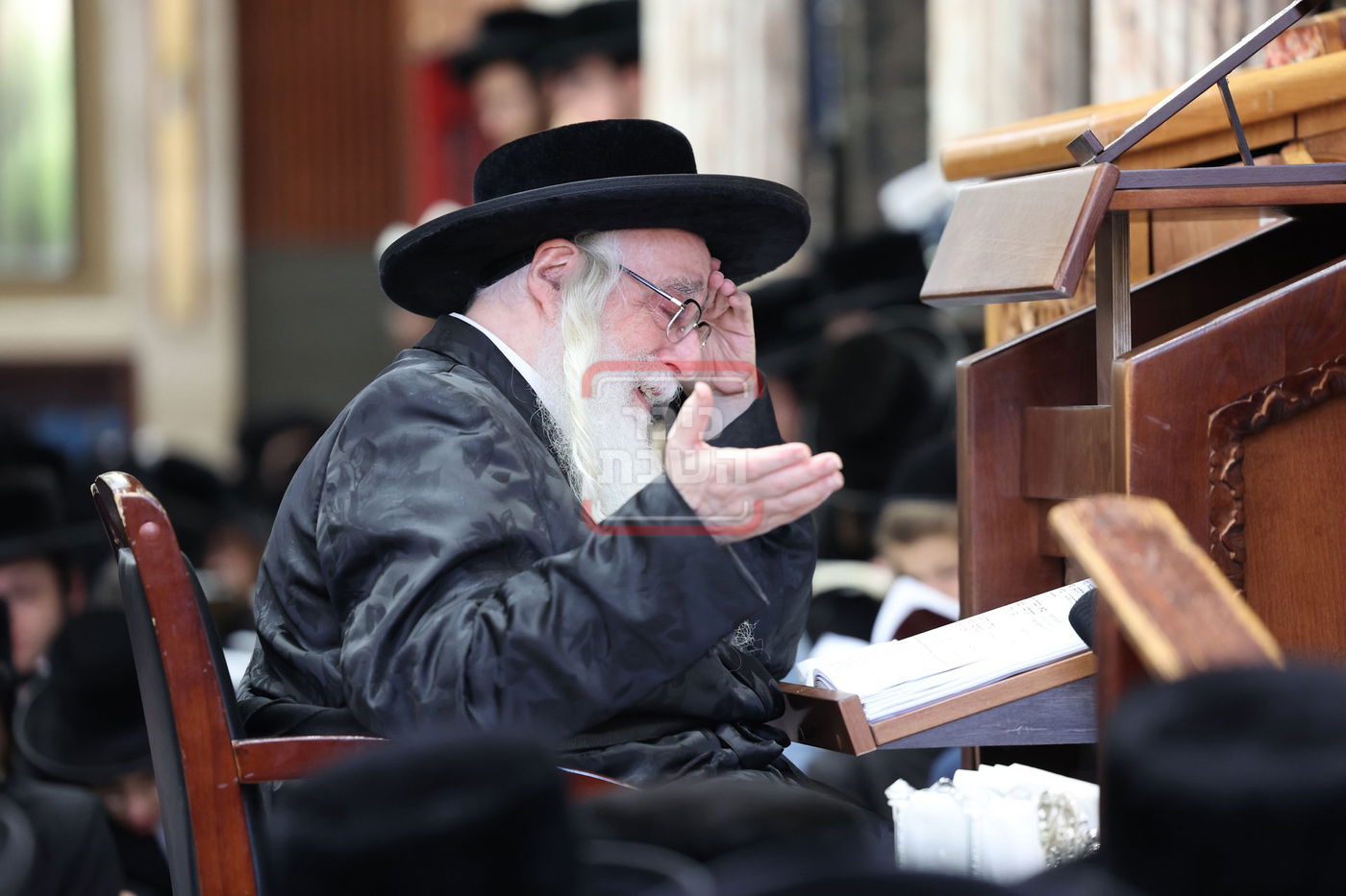 תשעה באב בחצה"ק צאנז