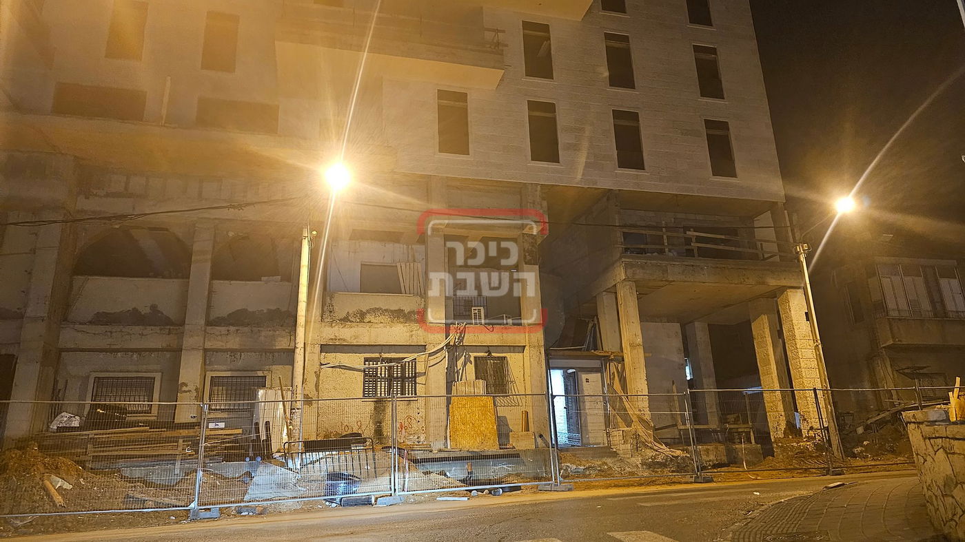 חפירות תחת בית האדמו"ר מויז'ניץ 