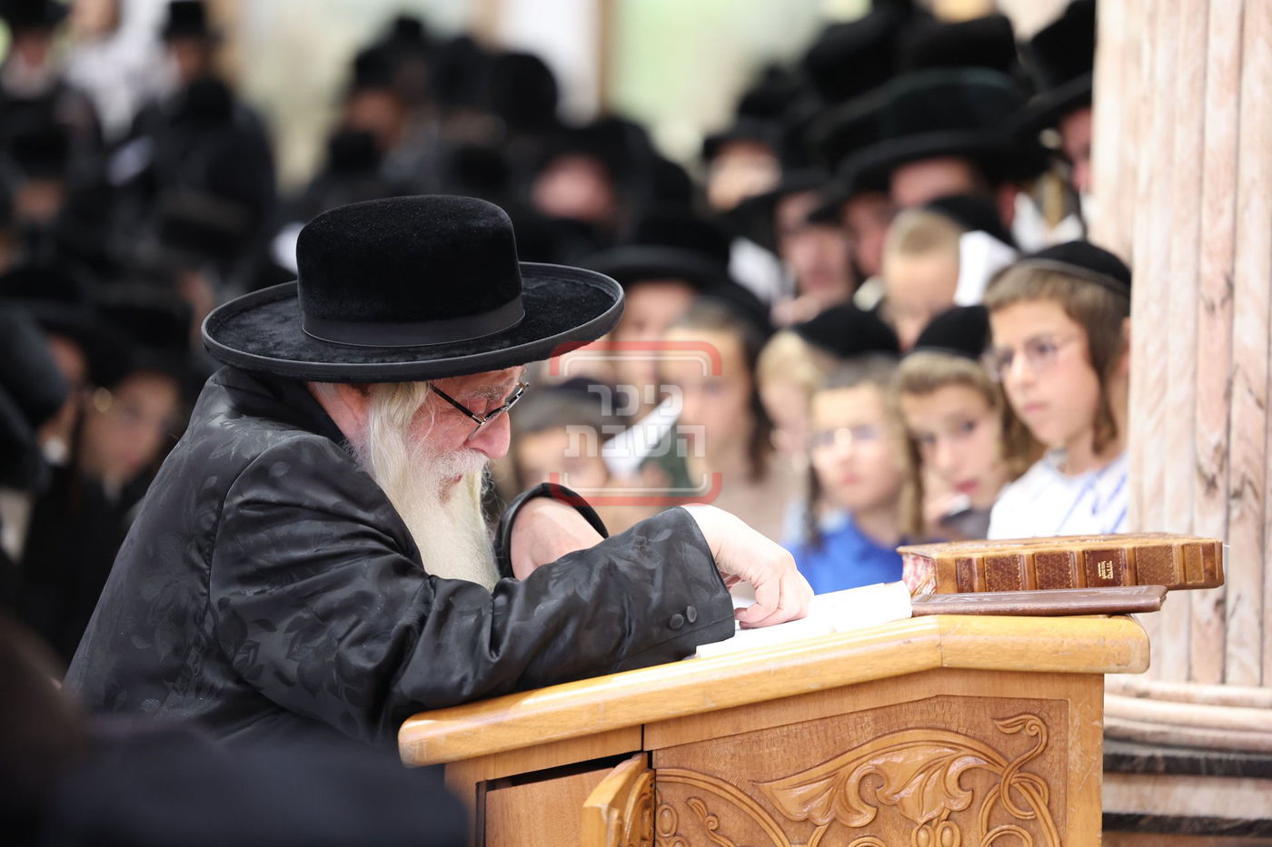 תשעה באב בחצה"ק צאנז