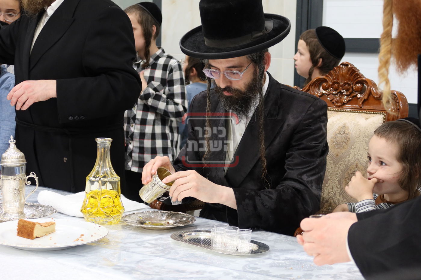 תשעה באב בחצה"ק זוויעהיל