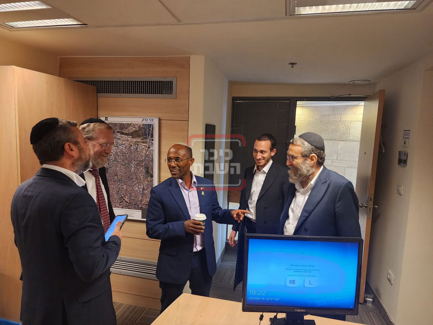 זופניק בכיכר • כל התמונות, הנייעס והחשיפות של השבוע