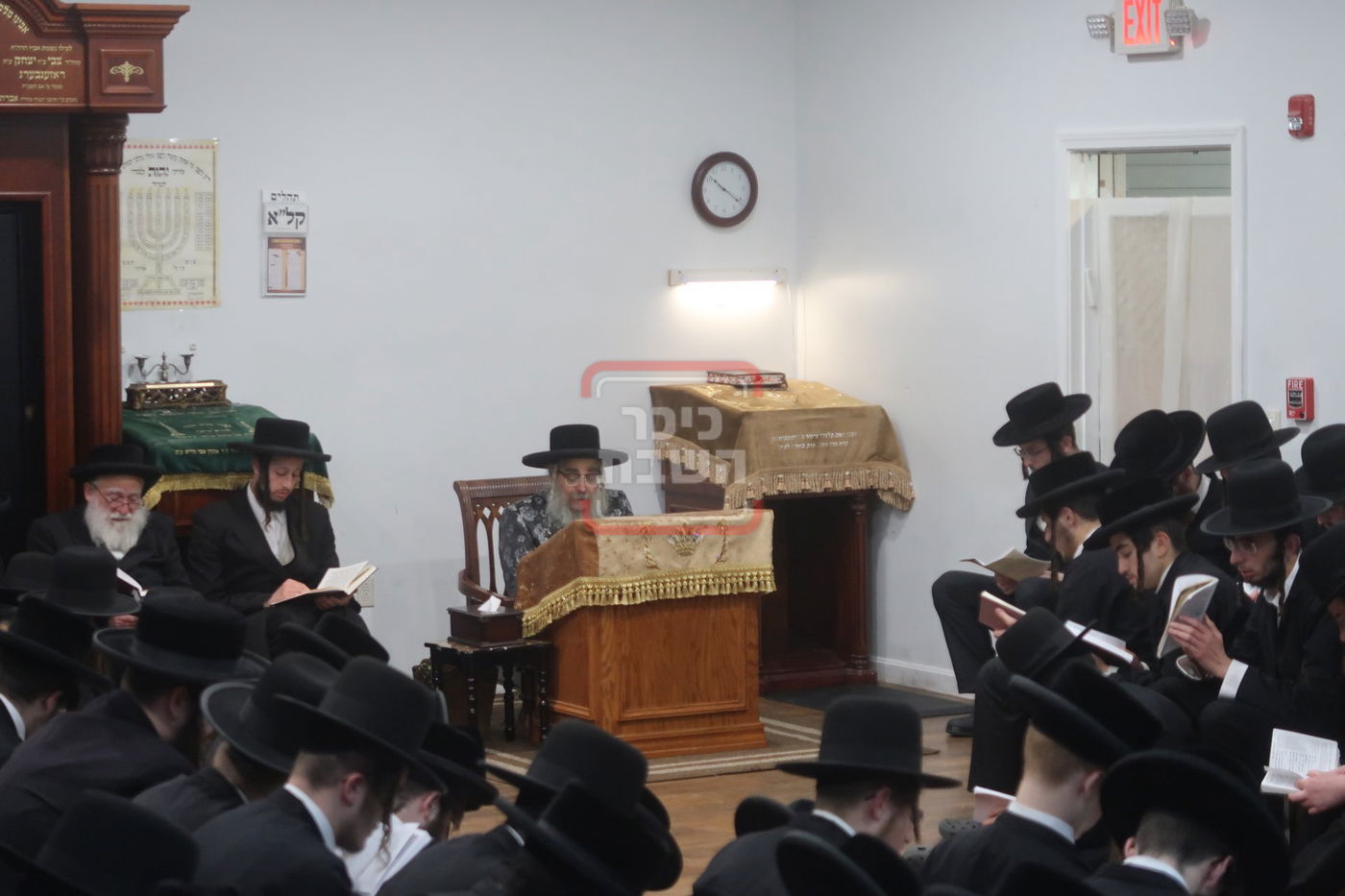 תשעה באב בחצה"ק סאטמר 