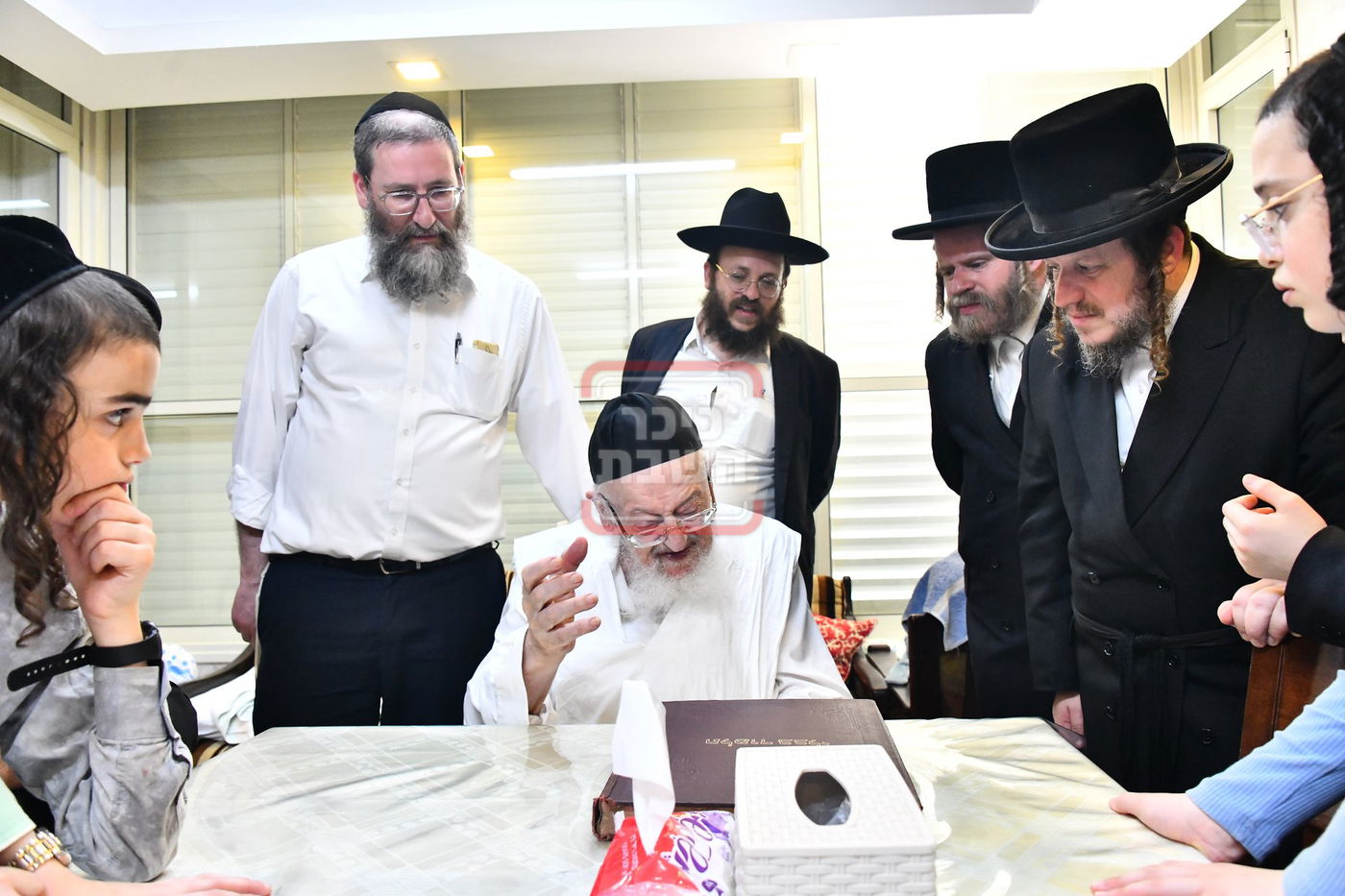 ילדי ת"ת באבוב בבתי גדולי ישראל