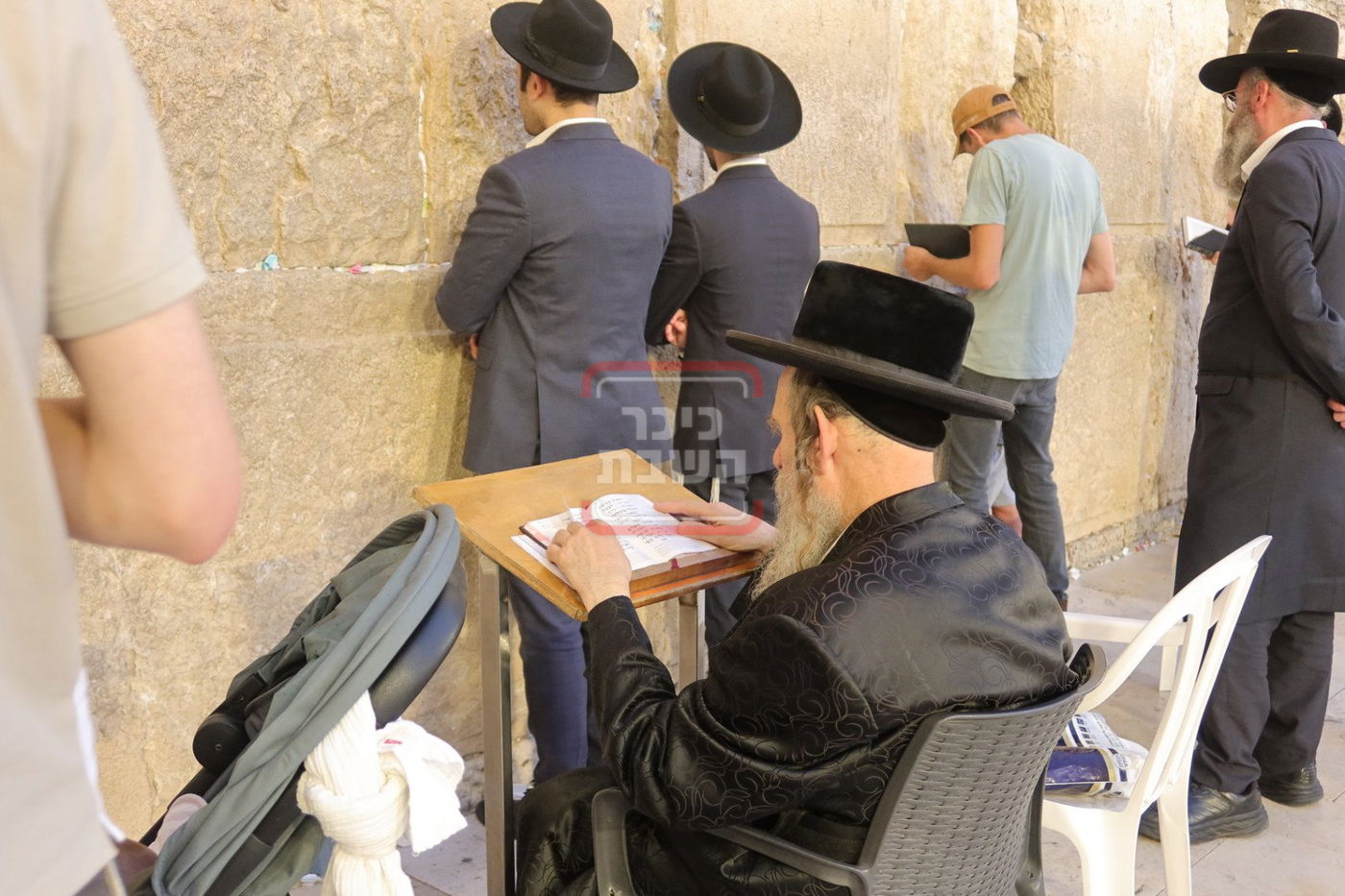 אדמורי"ם ורבנים בכותל המערבי