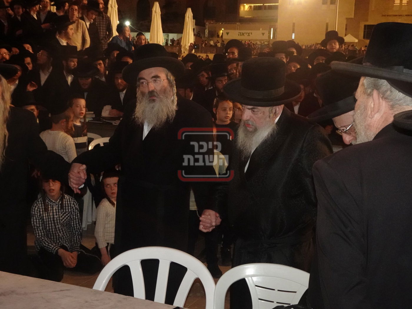 אדמורי"ם ורבנים בכותל המערבי