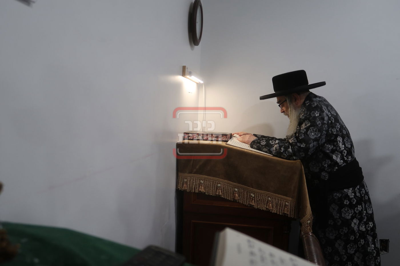 תשעה באב בחצה"ק סאטמר 